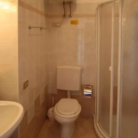 Apartments In Lignano Sabbiadoro 42751 アパート