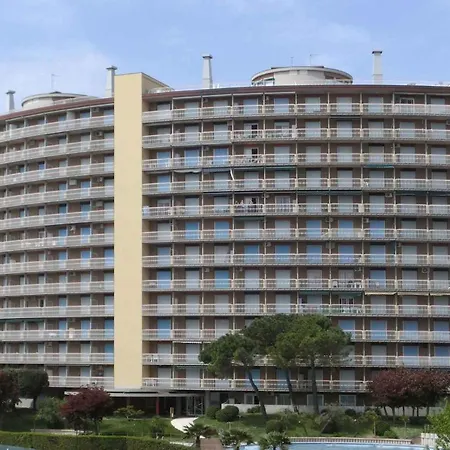 Apartments In Lignano Sabbiadoro 42751 アパート リニャーノ・サッビアドーロ