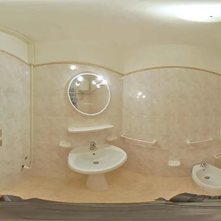Apartments In Lignano Sabbiadoro 42751 アパート *